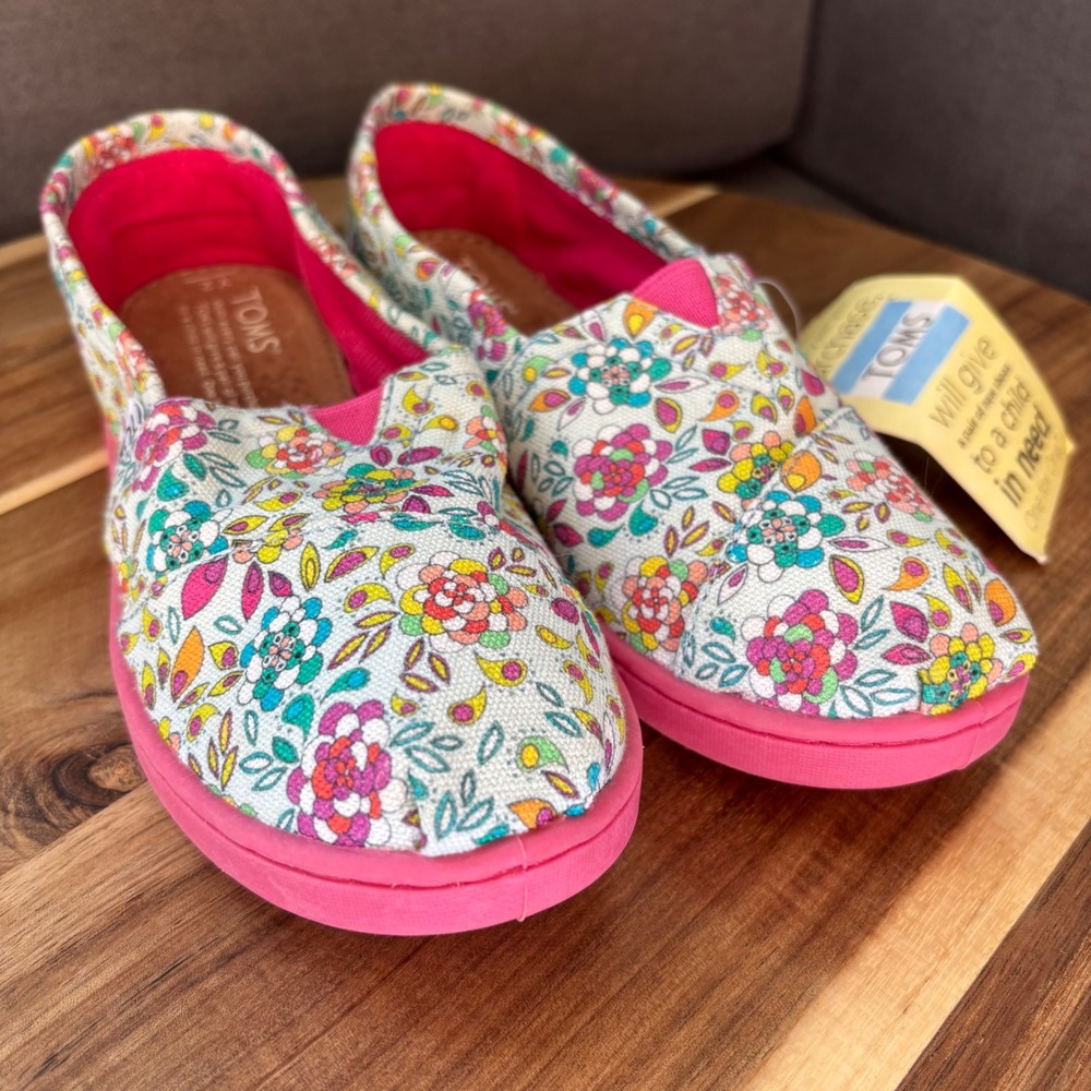 TOMS Youth Classics Inked Floral Canvas Slip On Shoes Size 2 10001241